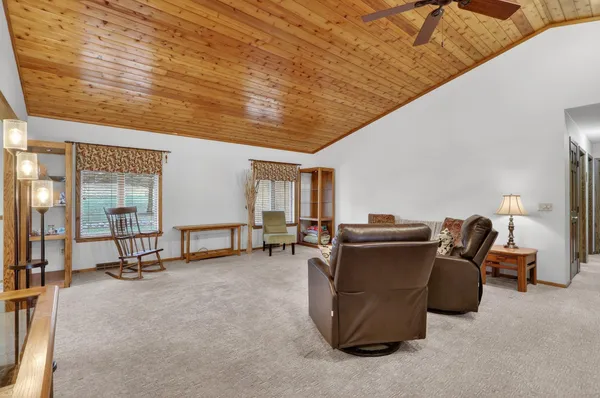 $820,000 | 8131 E Creek, Janesville, WI 53546