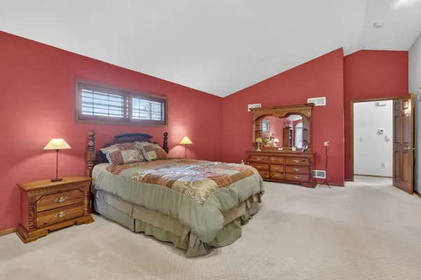 $820,000 | 8131 E Creek, Janesville, WI 53546