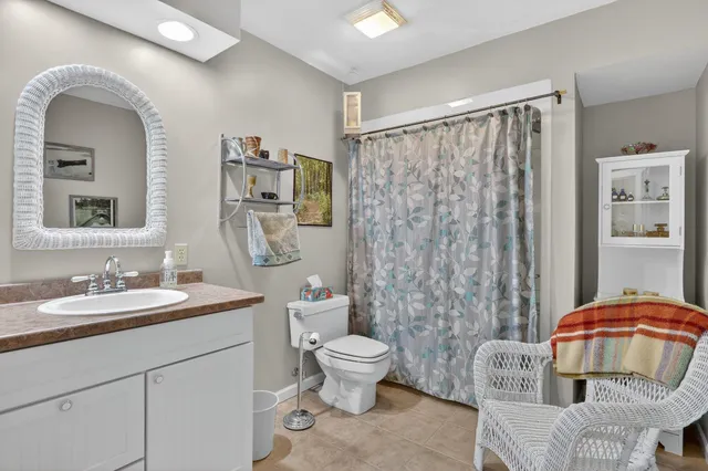 $895,000 | 8131 E Creek, Janesville, WI 53546