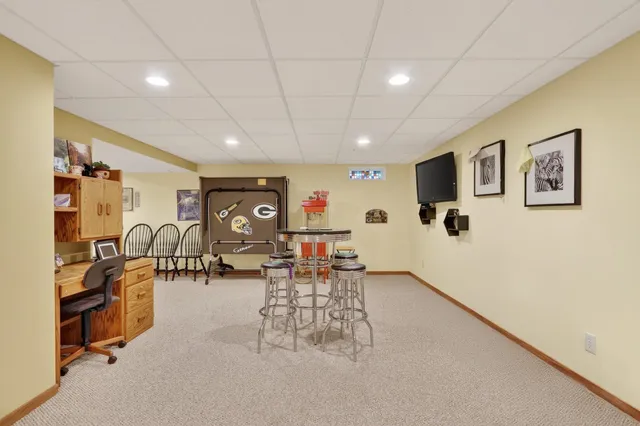 $895,000 | 8131 E Creek, Janesville, WI 53546