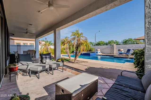 $845,000 | 311 East Frances Lane, Gilbert, AZ 85295