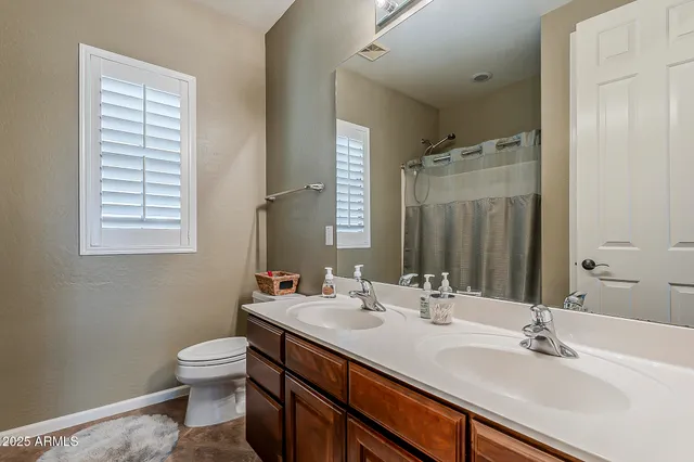 $845,000 | 311 East Frances Lane, Gilbert, AZ 85295