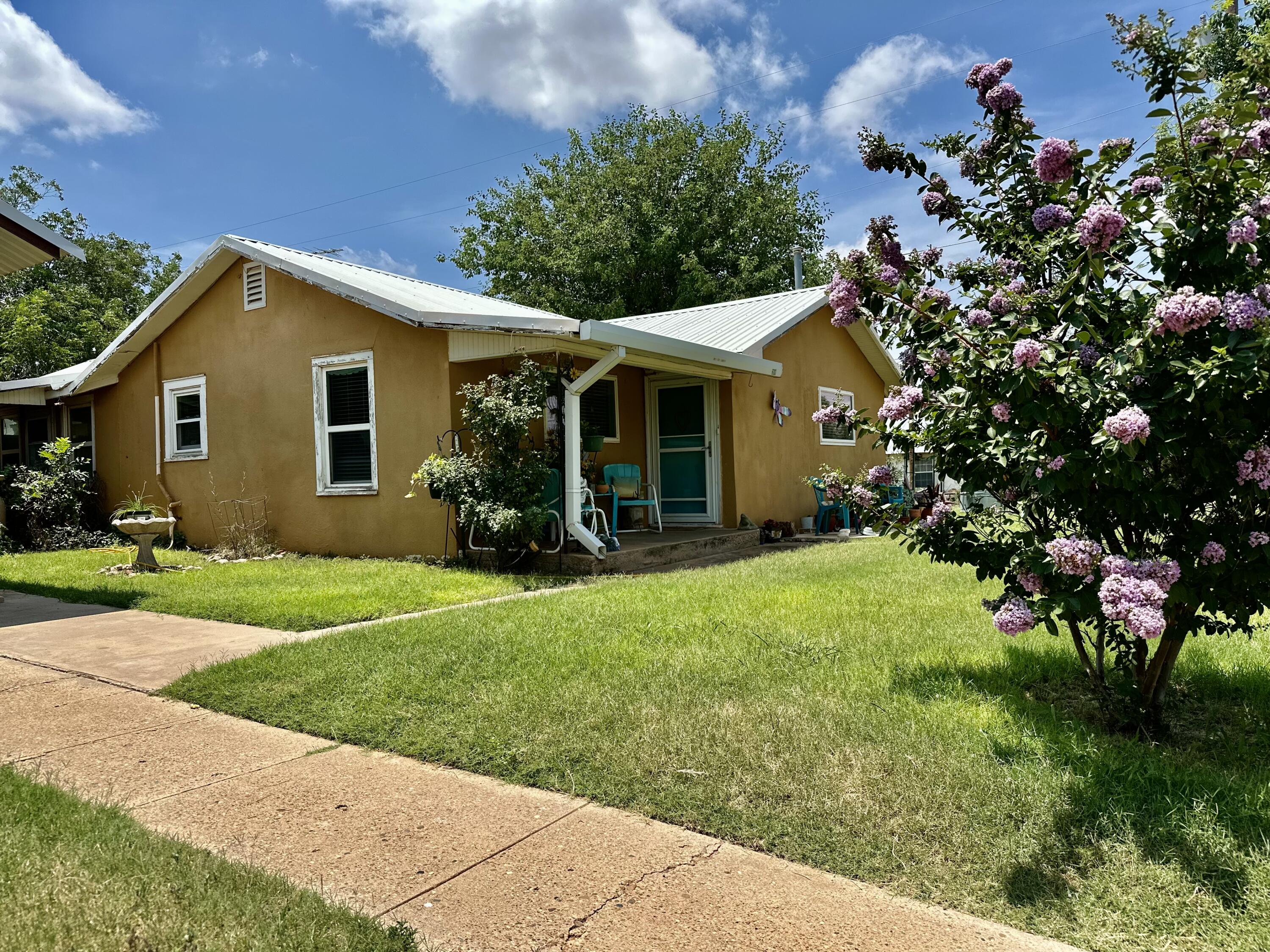 600 Mulberry Street Turkey, TX 79261 - Photo 26 of 29 a view of outdoor space yard and front view of a house