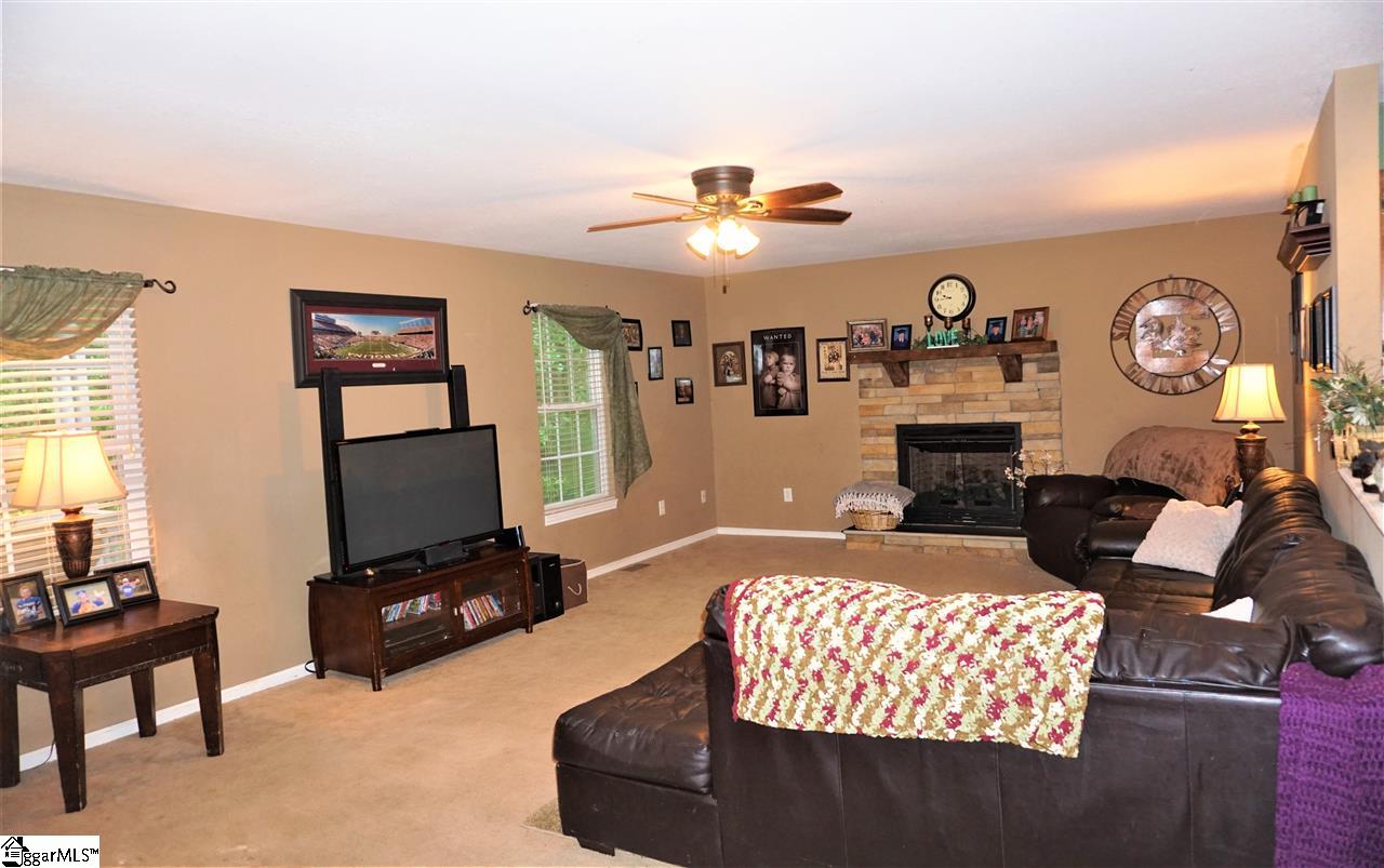 567 Old River Road Pelzer, SC 29669 - Photo 16 of 34