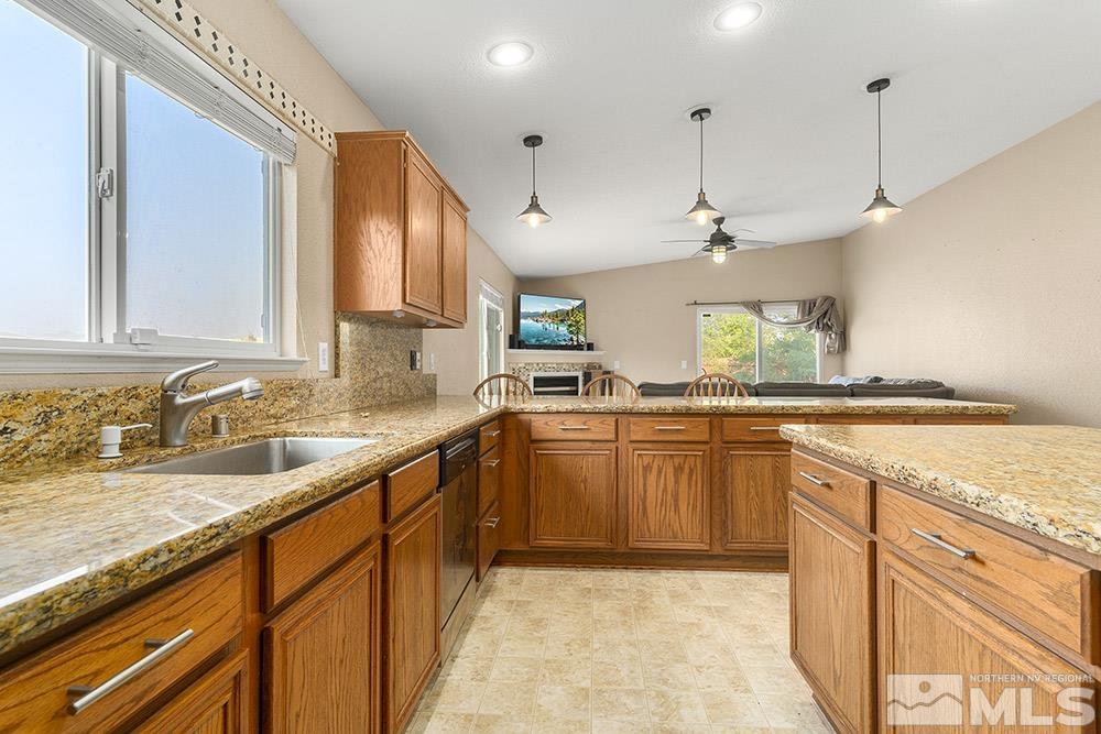18276 Cedar View Court Reno, NV 89508 - Photo 7 of 20 Photo 7