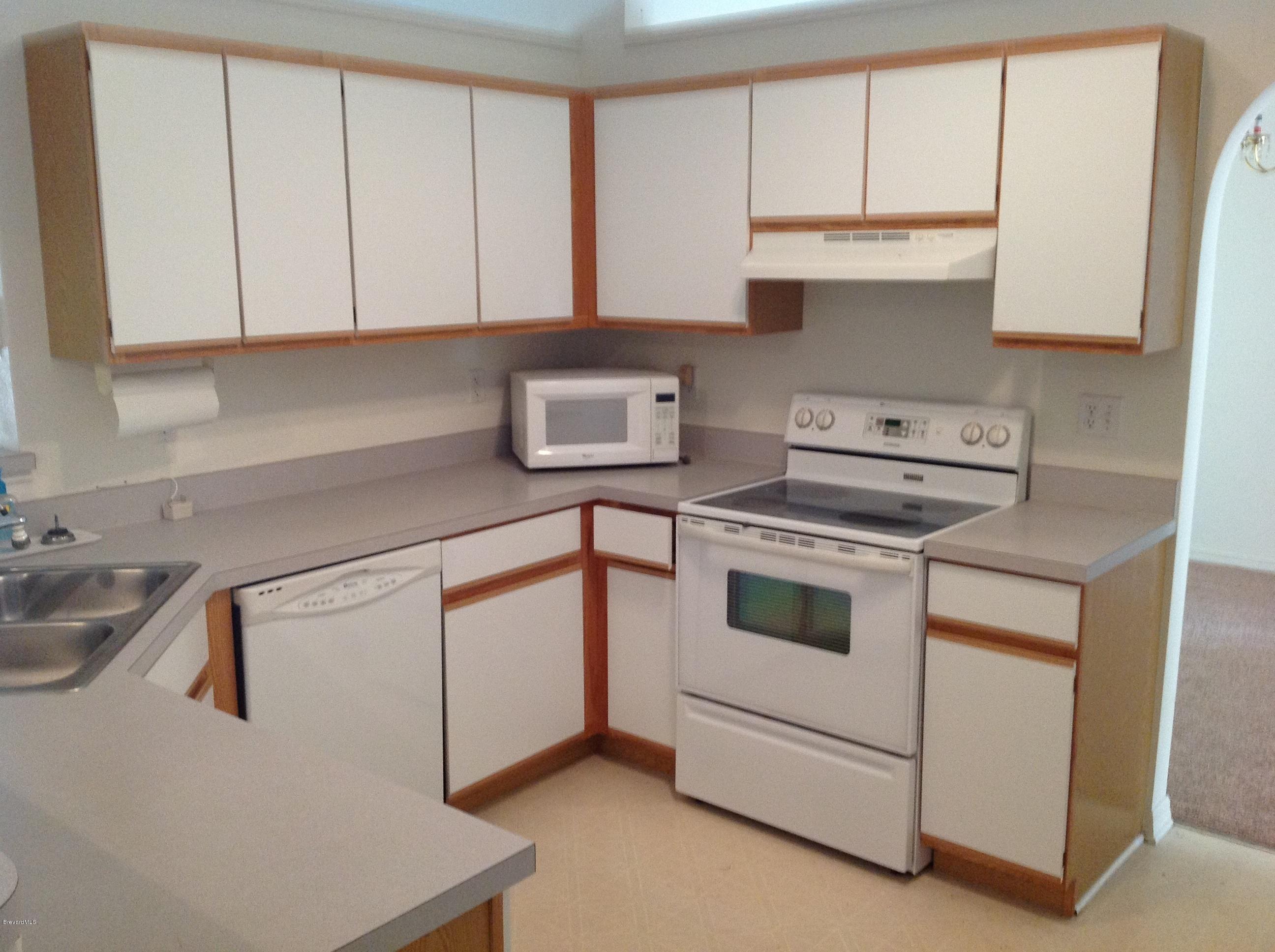 249 Gardner Road Southwest Palm Bay, FL 32908 - Photo 11 of 16 image