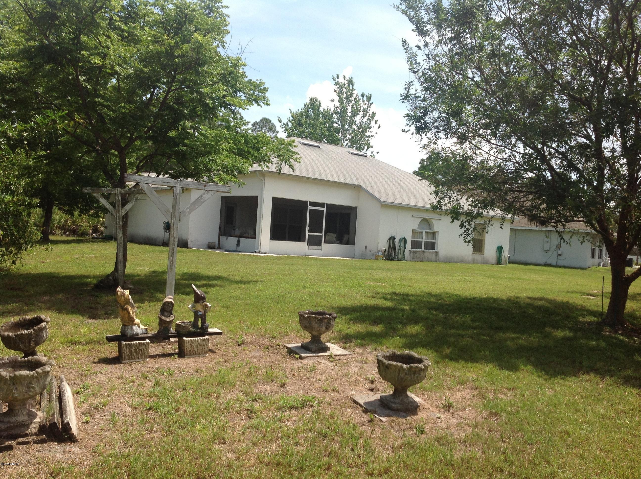 249 Gardner Road Southwest Palm Bay, FL 32908 - Photo 5 of 16 image