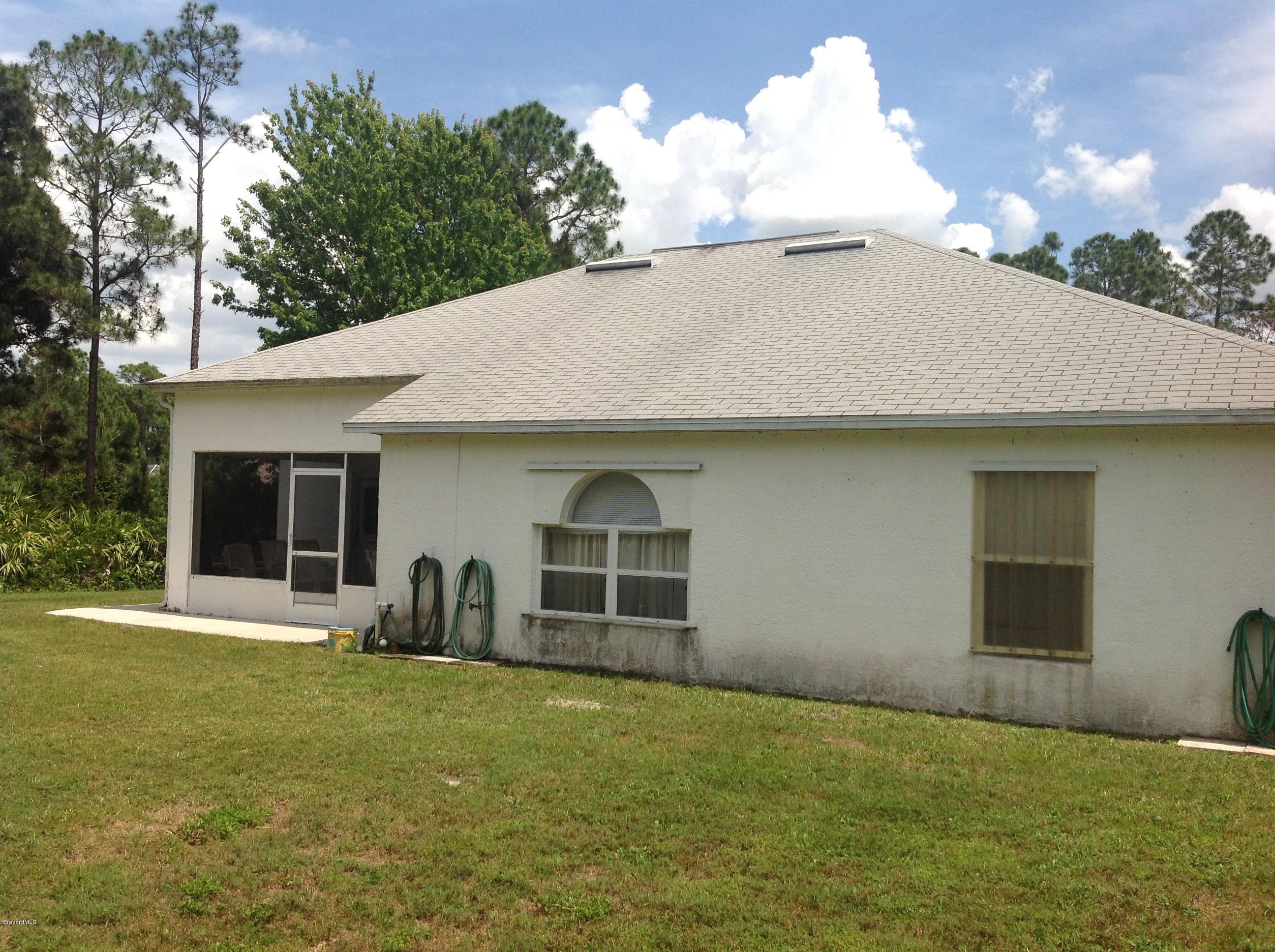 249 Gardner Road Southwest Palm Bay, FL 32908 - Photo 10 of 16 image