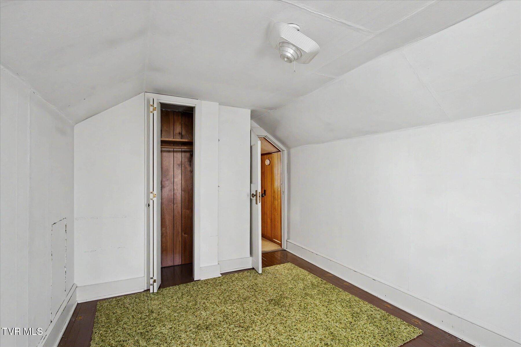 5765 Orebank Road Kingsport, TN 37664 - Photo 21 of 34 26-5765 Orebank Rd -26