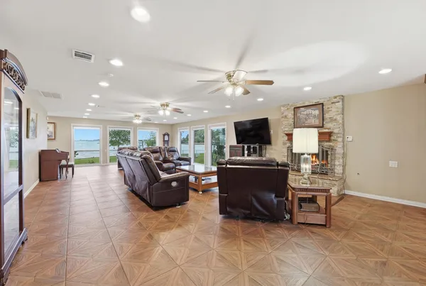 $575,000 | 18327 Shoreline Drive, Crosby, TX 77532
