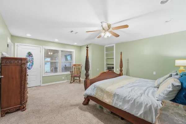 $575,000 | 18327 Shoreline Drive, Crosby, TX 77532