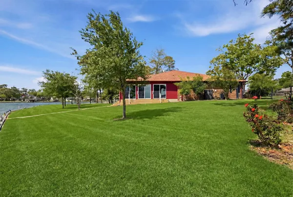 $575,000 | 18327 Shoreline Drive, Crosby, TX 77532