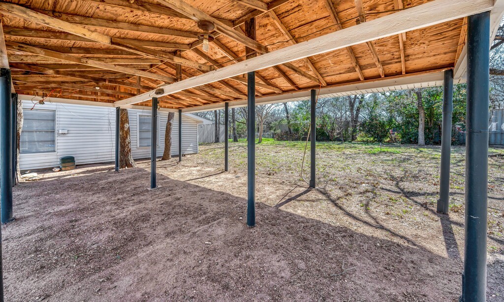122 Teeling Trail Whitney, TX 76692 - Photo 7 of 31 a view of a backyard