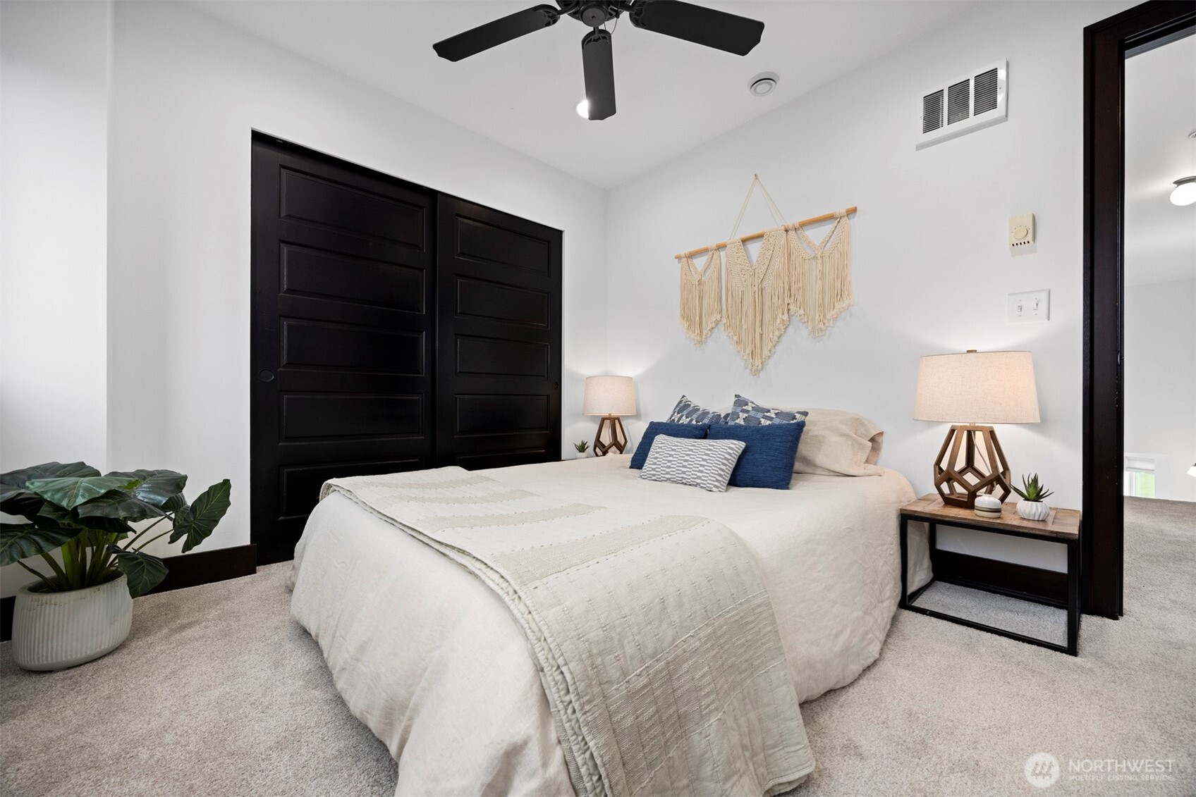 2011 Cornwall Avenue Bellingham, WA 98225 - Photo 18 of 29