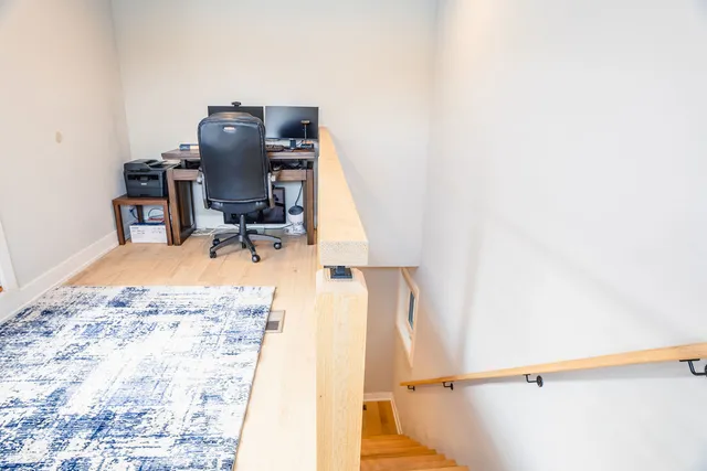 $1,050,000 | 1625 North Kedzie Avenue, Chicago, IL 60647