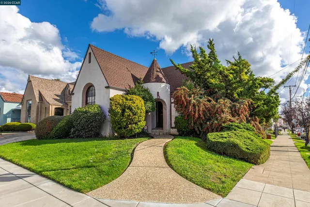 $799,950 | 2600 55th Avenue, Oakland, CA 94605
