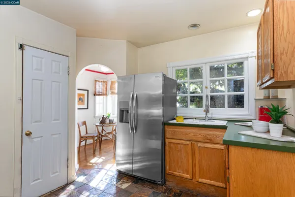 $749,950 | 2600 55th Avenue, Oakland, CA 94605