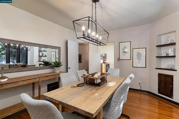 $749,950 | 2600 55th Avenue, Oakland, CA 94605