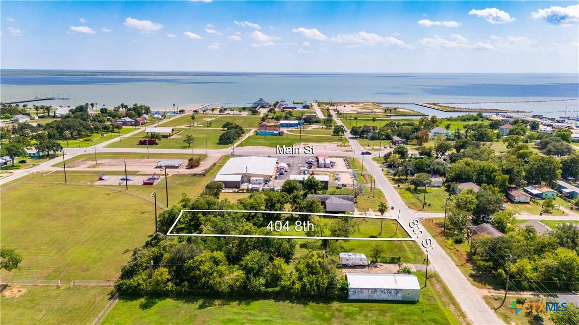 404 8th Street Palacios, TX 77465 - Photo 2 of 6 a view of a city