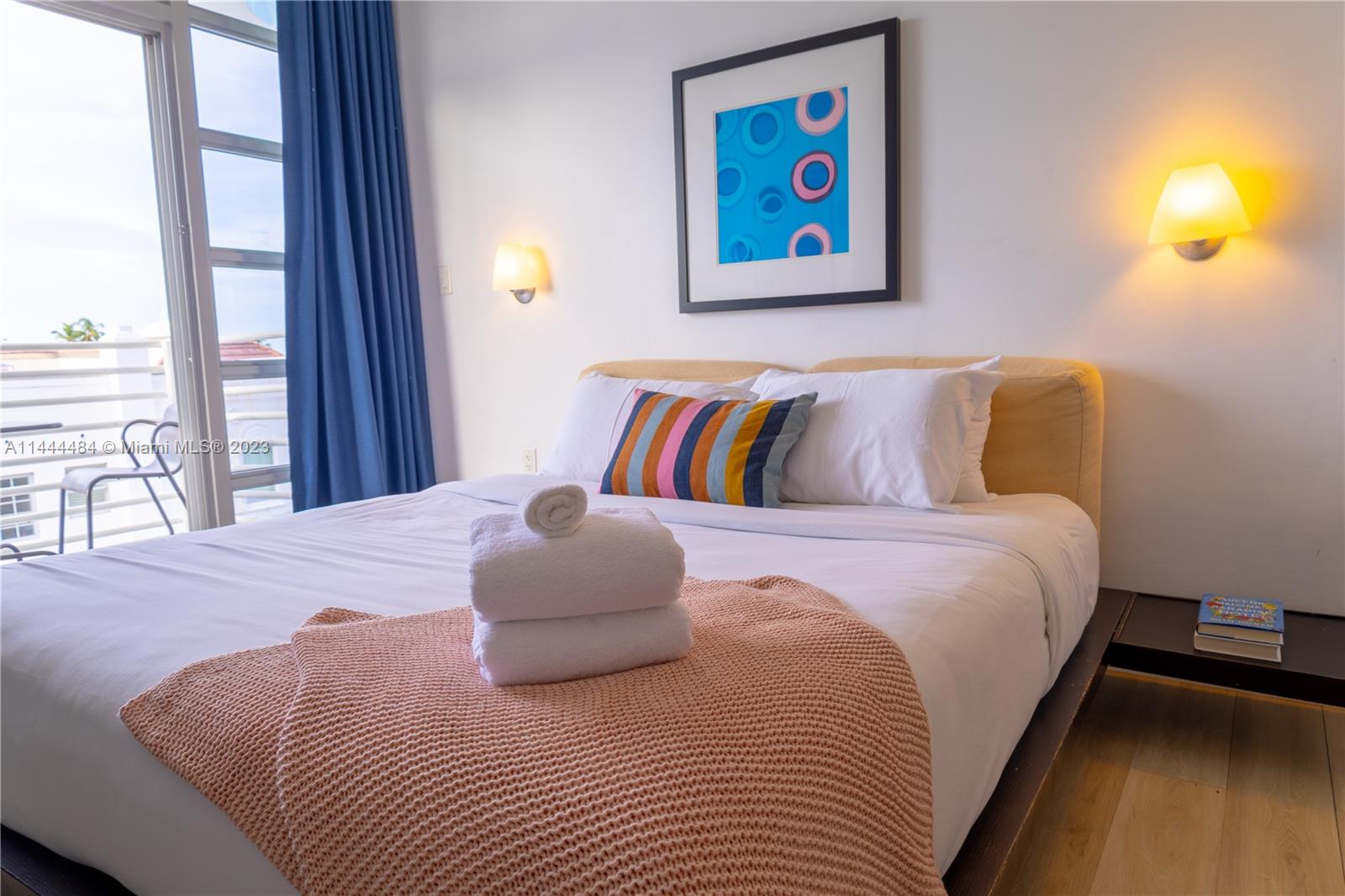 1052 Ocean Drive, Unit C503 Miami Beach, FL 33139 - Photo 18 of 28