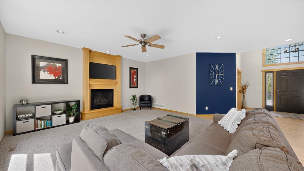 1526 Monterey Lane Southwest Rochester, MN 55902 - Photo 19 of 62