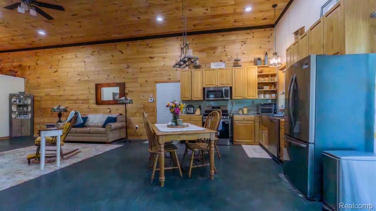 2418 South 41st Road South Cadillac, MI 49601 - Photo 12 of 57 SON00541-HDR Large.jpeg