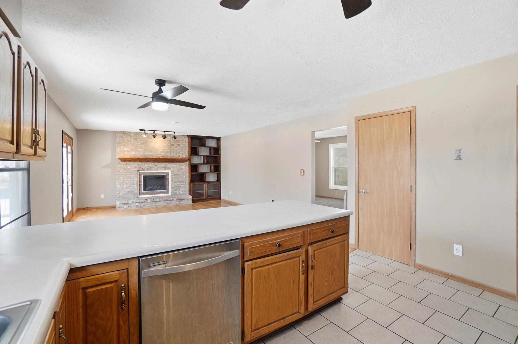 18544 Santa Fe Line Road Waynesfield, OH 45896 - Photo 18 of 43 Gallery Image 18