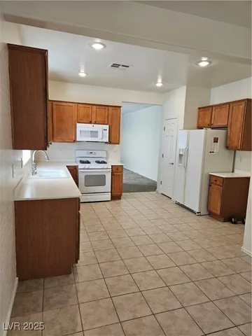 $1,800 | 7637 Field Fare Drive, North Las Vegas, NV 89084