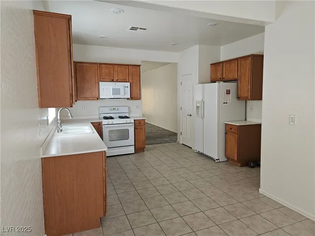 $1,800 | 7637 Field Fare Drive, North Las Vegas, NV 89084