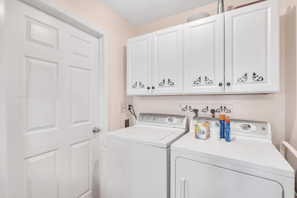 42 Harborage Avenue Bayville, NJ 08721 - Photo 23 of 35 a utility room with dryer and washer