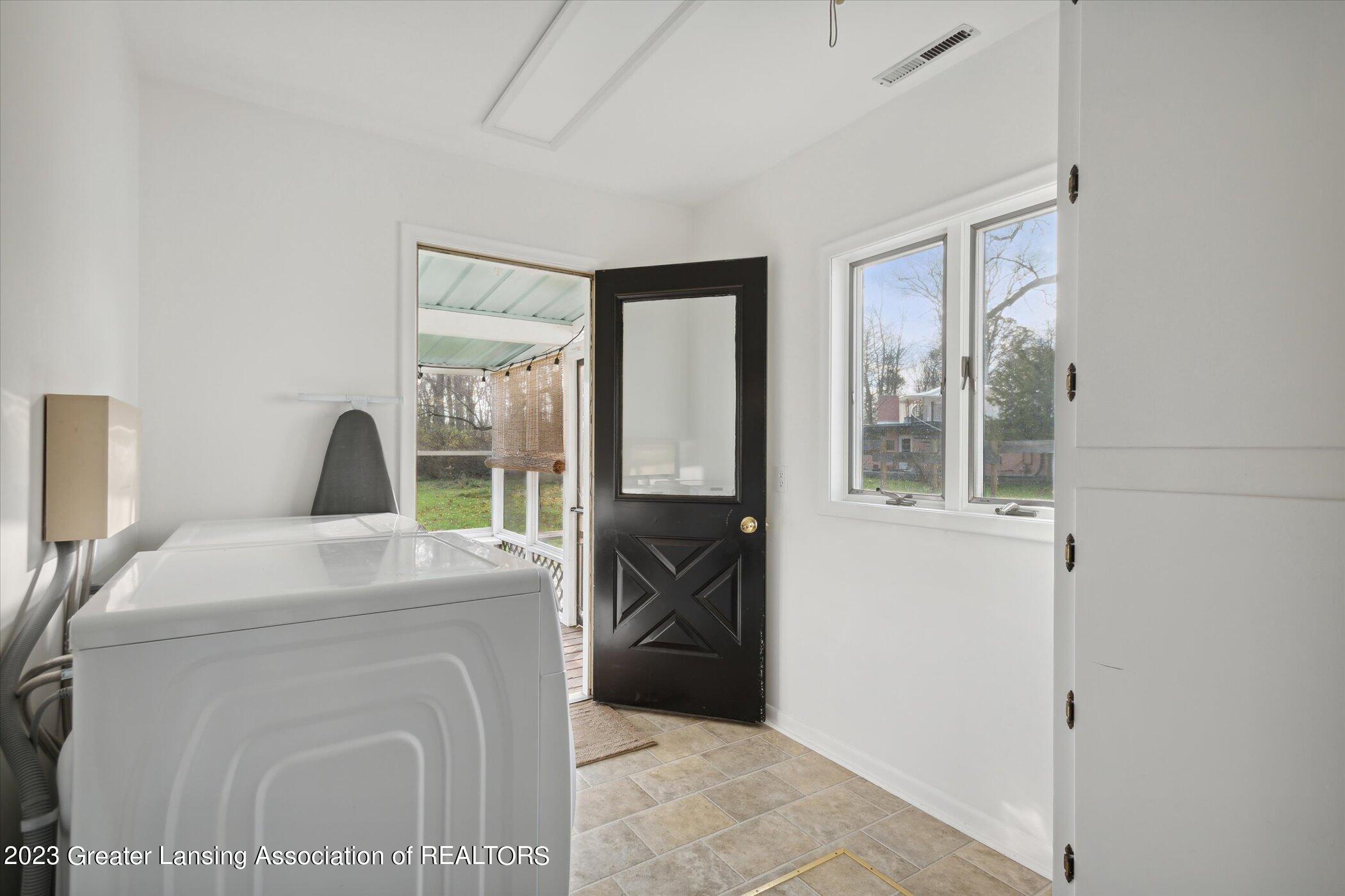 2215 Raby Road East Lansing, MI 48823 - Photo 32 of 41 33-2215-Raby-Rd-East-Lansing-MI-48823-Wi