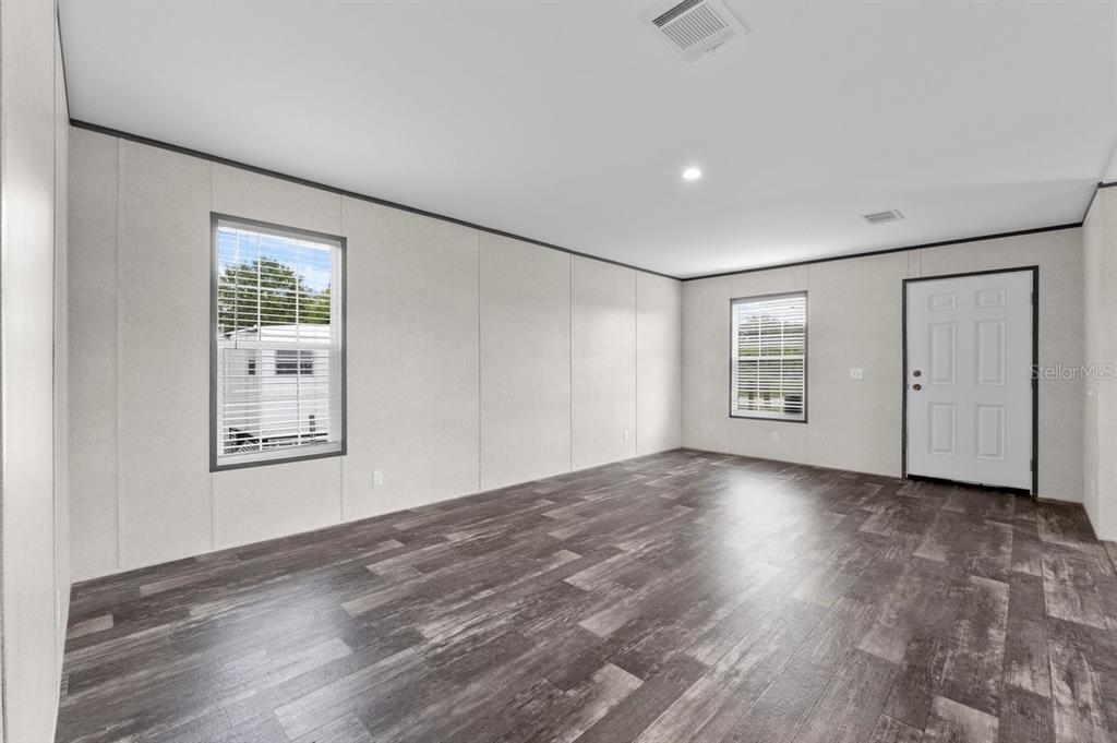 909 Lake Thomas Road Lake Wales, FL 33898 - Photo 11 of 32