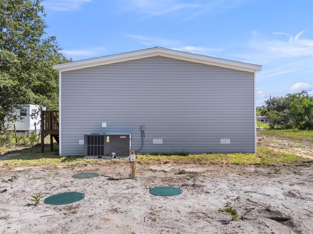 909 Lake Thomas Road Lake Wales, FL 33898 - Photo 8 of 32