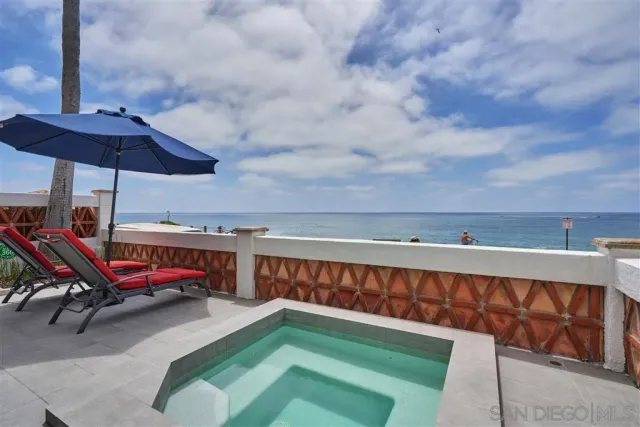 $8,195,000 | 6911 Neptune Place, La Jolla, CA 92037