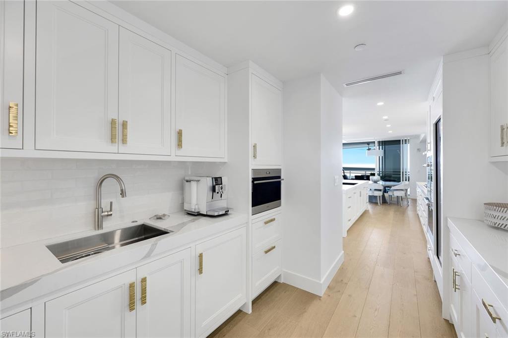 13935 Old Coast Road, Unit 1804 Naples, FL 34110 - Photo 8 of 41 butlers pantry