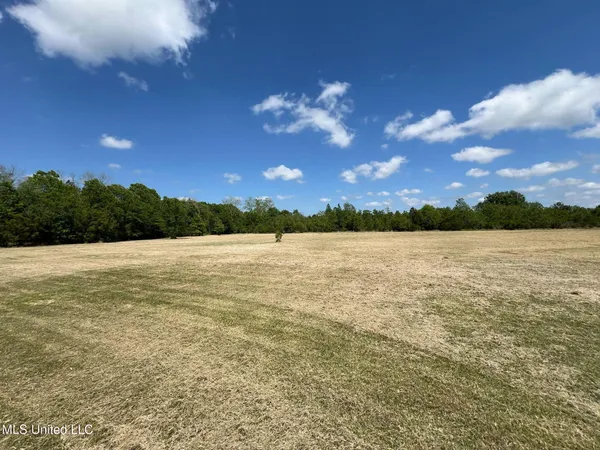 $106,000 | 8485 James Pierce Road, Moss Point, MS 39562