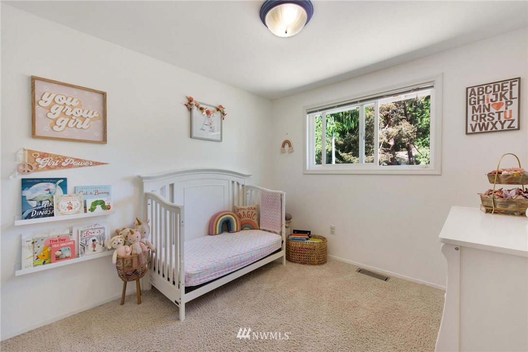 17218 Brook Boulevard Bothell, WA 98012 - Photo 13 of 22