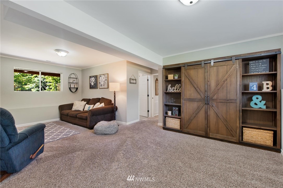 17218 Brook Boulevard Bothell, WA 98012 - Photo 5 of 22