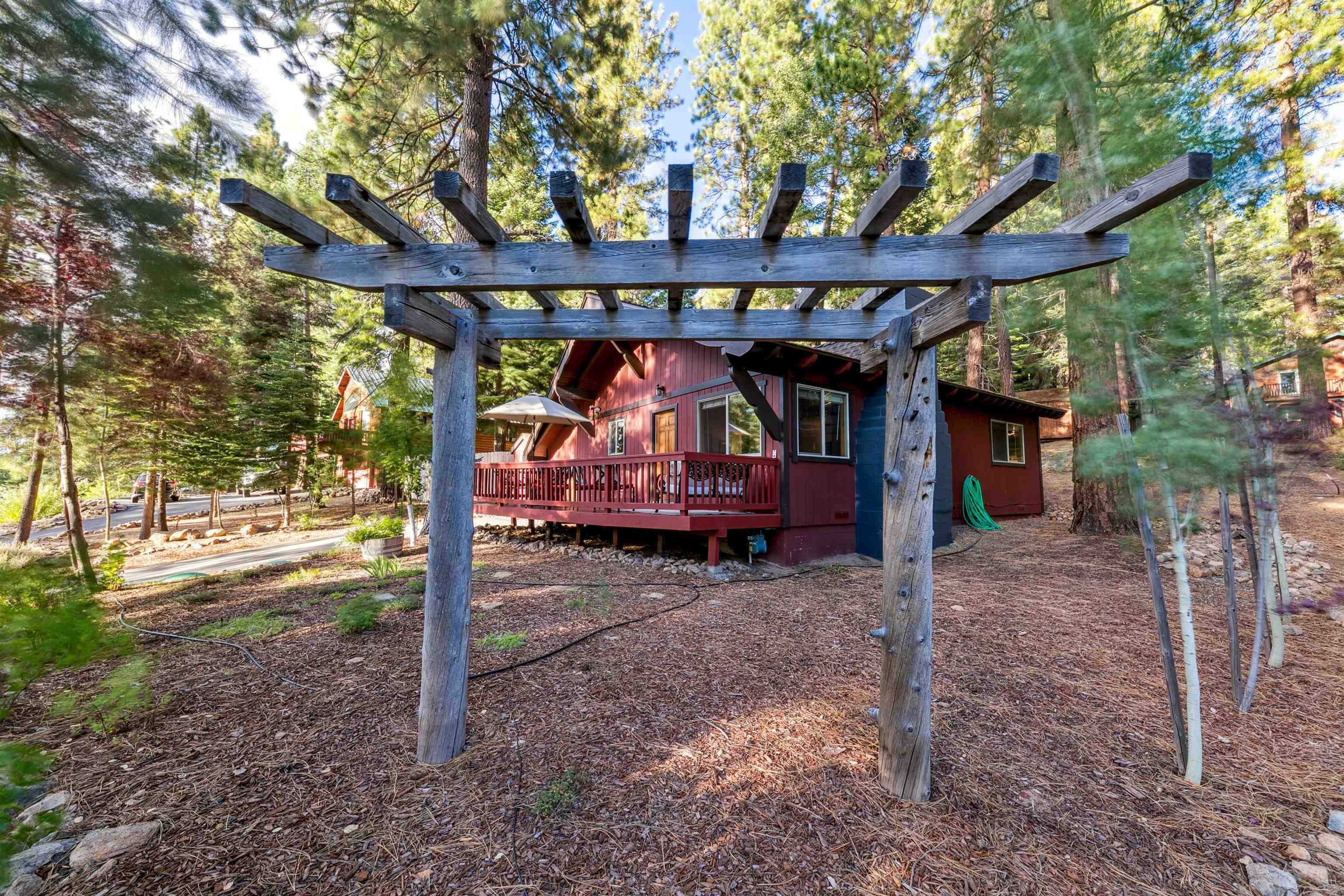 11979 Pine Forest Road Truckee, CA 96161 - Photo 20 of 22 Gallery Image 20