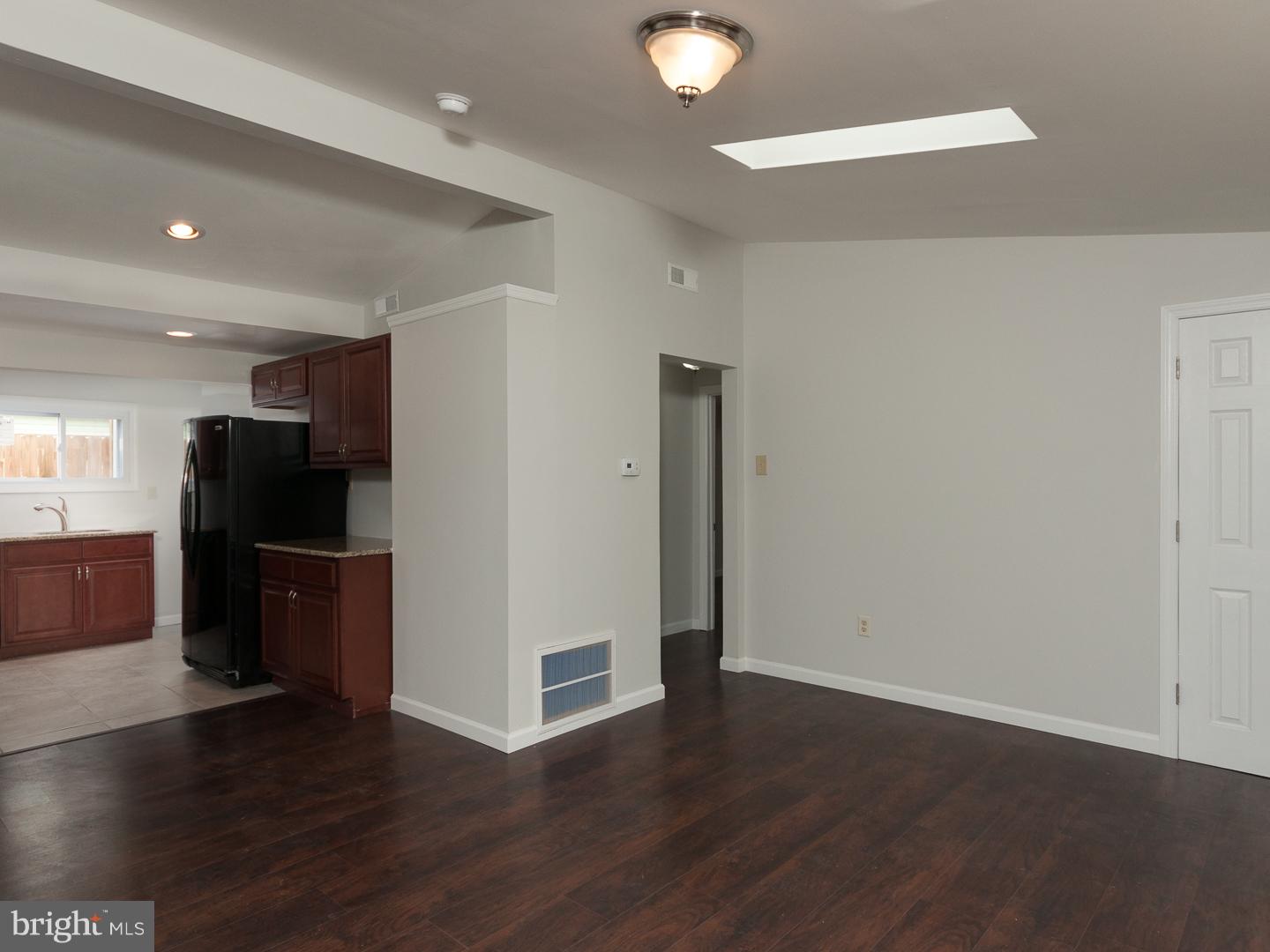 515 Estate Road Maple Shade, NJ 08052 - Photo 11 of 25