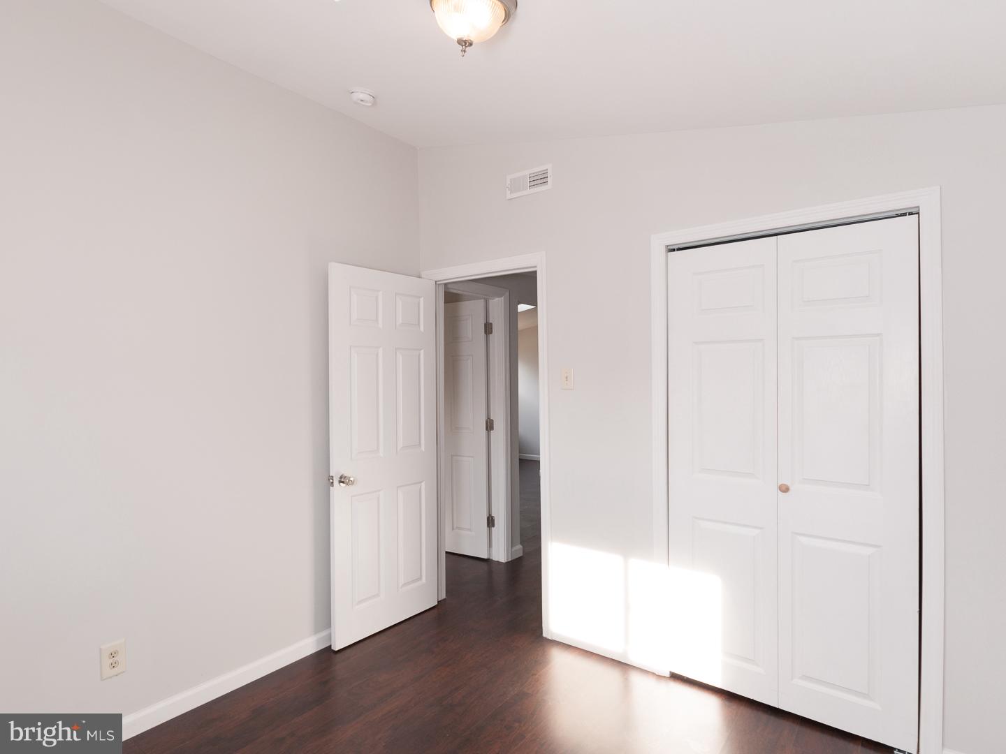 515 Estate Road Maple Shade, NJ 08052 - Photo 17 of 25