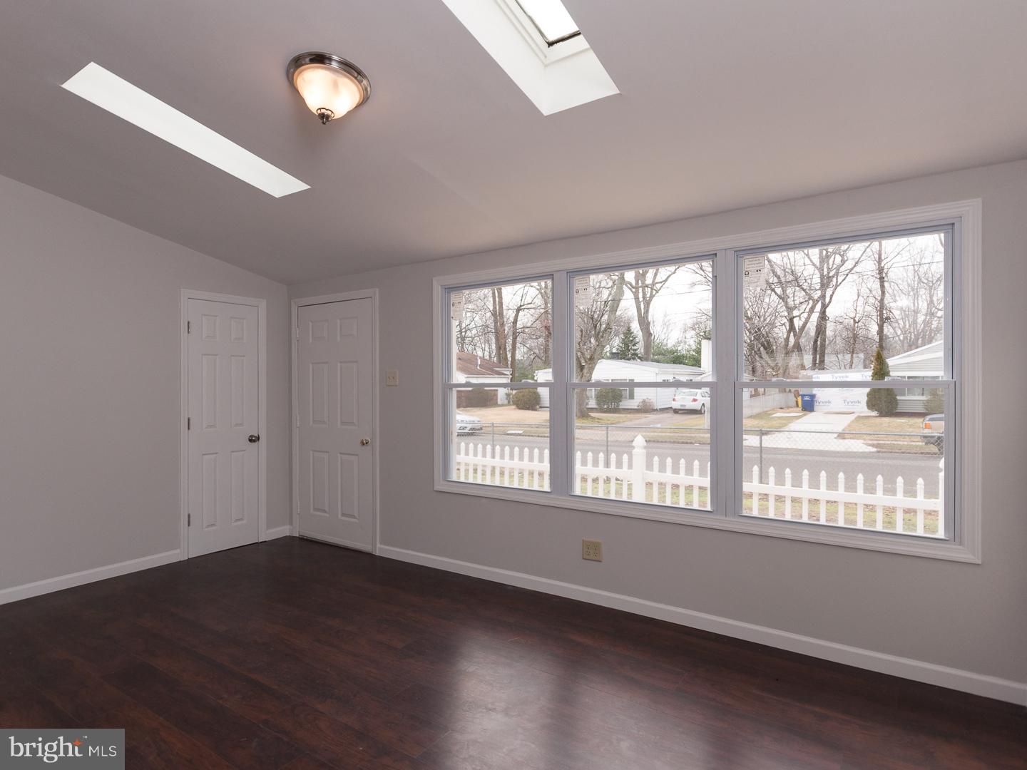 515 Estate Road Maple Shade, NJ 08052 - Photo 5 of 25