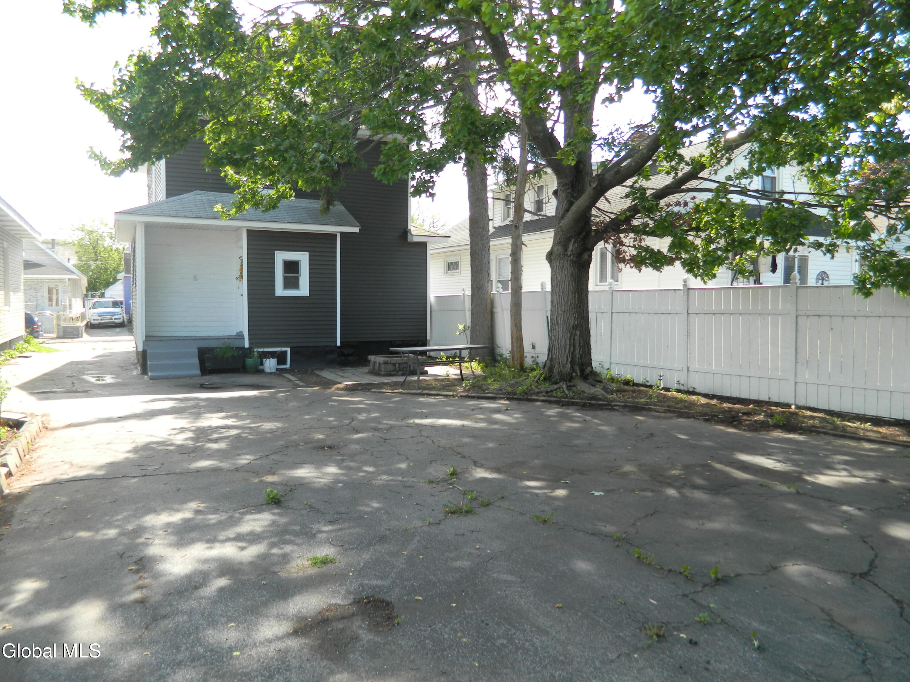 1355 Dewitt Street Schenectady, NY 12303 - Photo 9 of 88 LARGE DRIVEWAY