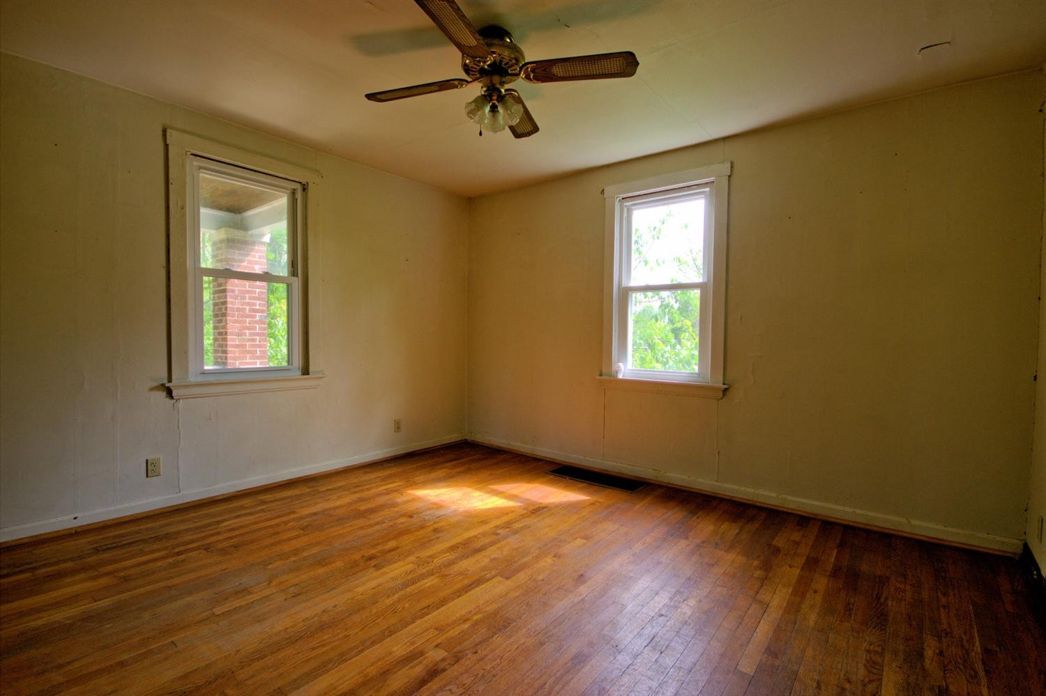 3364 9 Mile Road Melbourne, KY 41059 - Photo 3 of 17 Gallery Image 3
