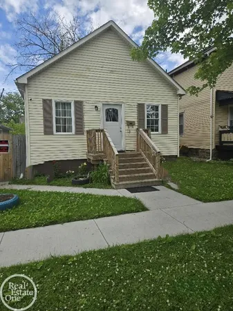 $119,900 | 1115 Griswold Street, Port Huron, MI 48060