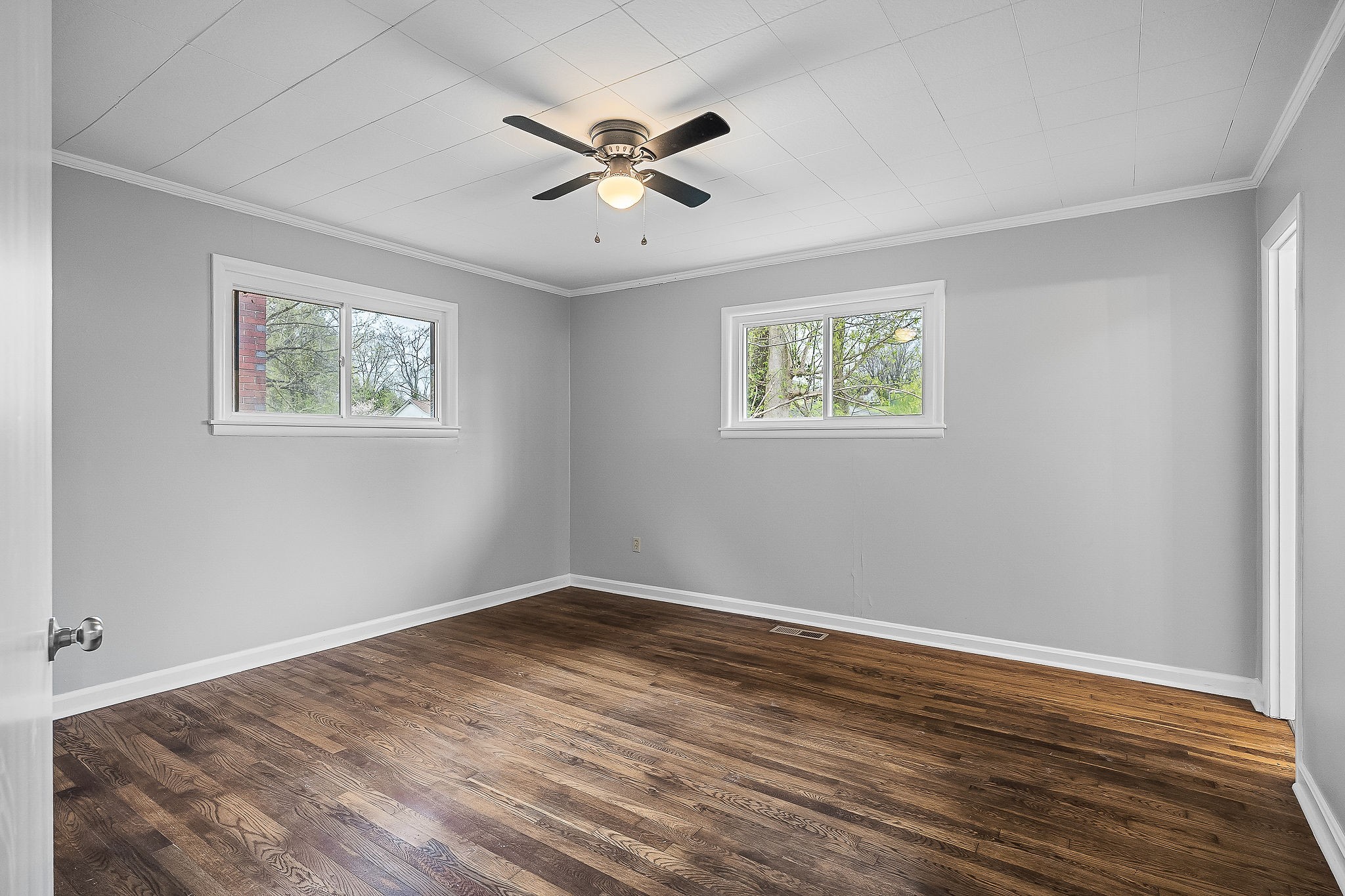 106 North Main Street Sparta, TN 38583 - Photo 14 of 28 a view of room with window and ceiling fan