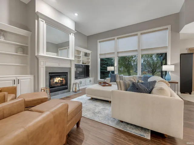 $729,900 | 9116 Metea Vly Crossing, Leo, IN 46765