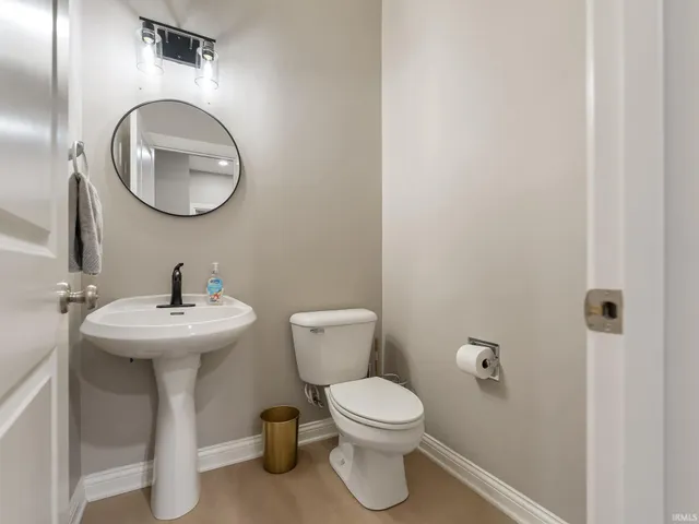 $729,900 | 9116 Metea Vly Crossing, Leo, IN 46765