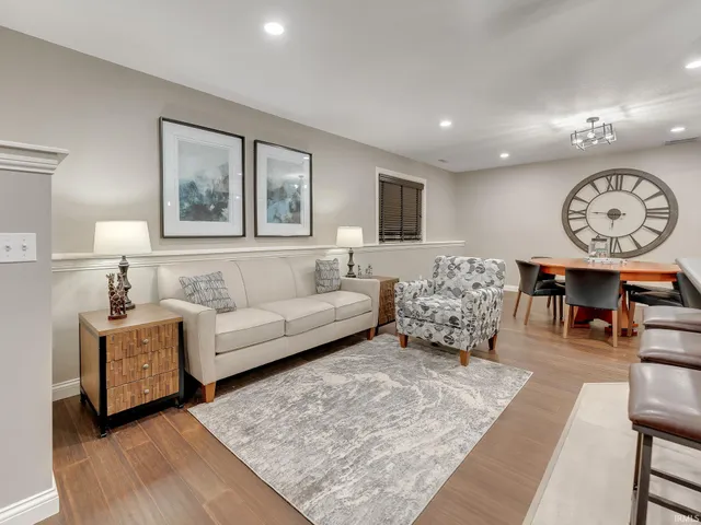 $729,900 | 9116 Metea Vly Crossing, Leo, IN 46765