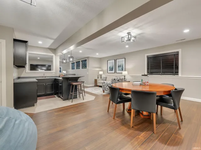 $729,900 | 9116 Metea Vly Crossing, Leo, IN 46765